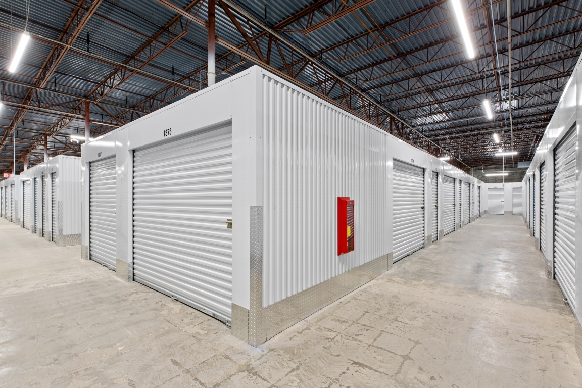 FreeUp Storage Phenix City - Interior